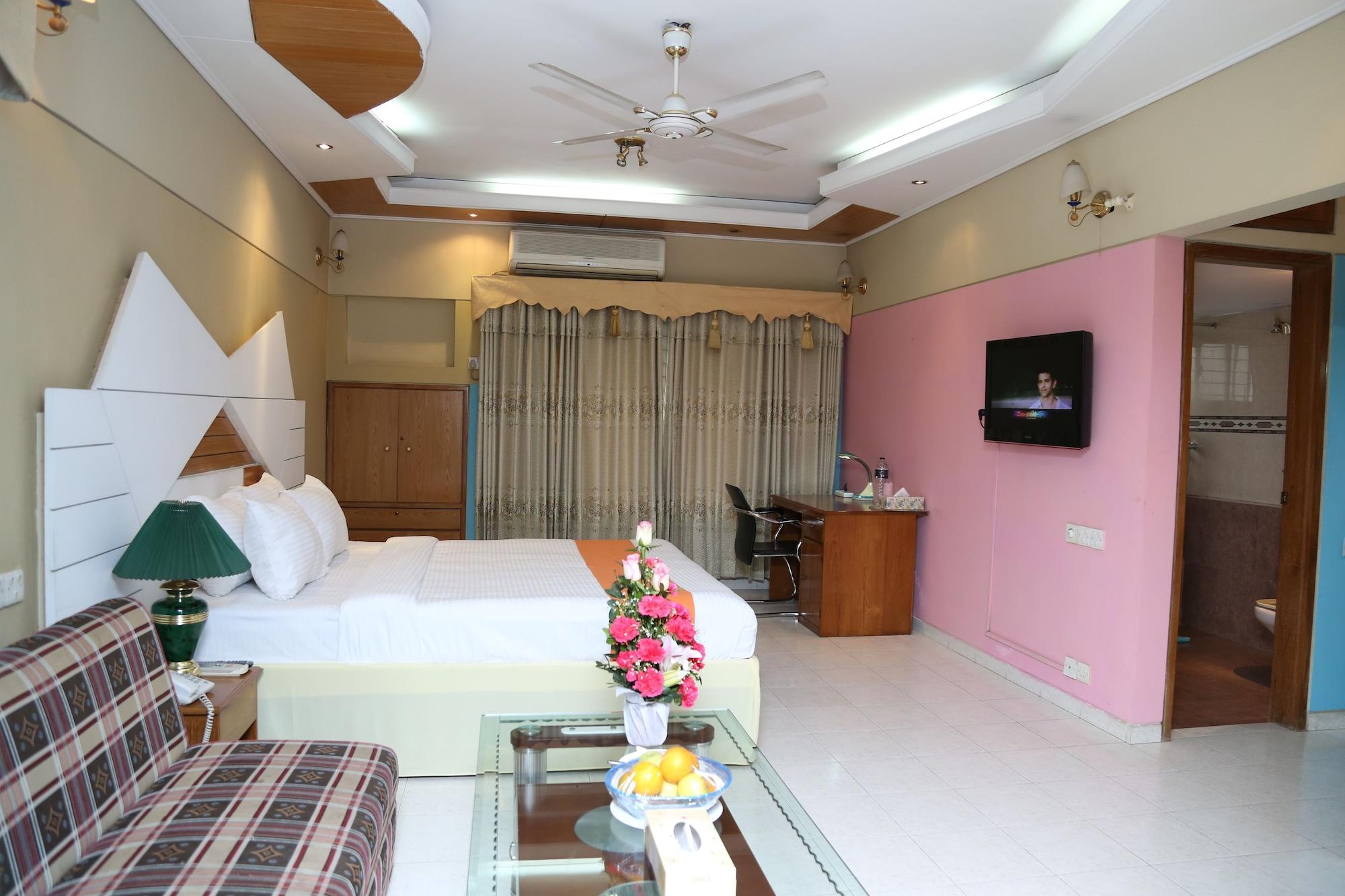 Hotel Golden Deer Dhaka Exteriör bild