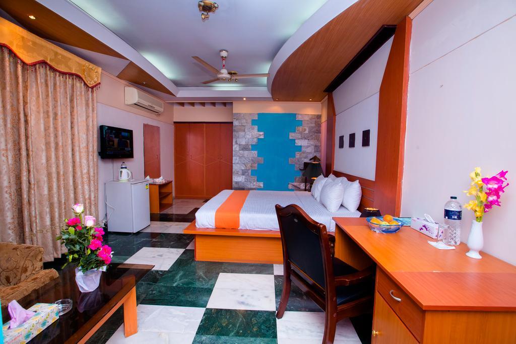 Hotel Golden Deer Dhaka Exteriör bild