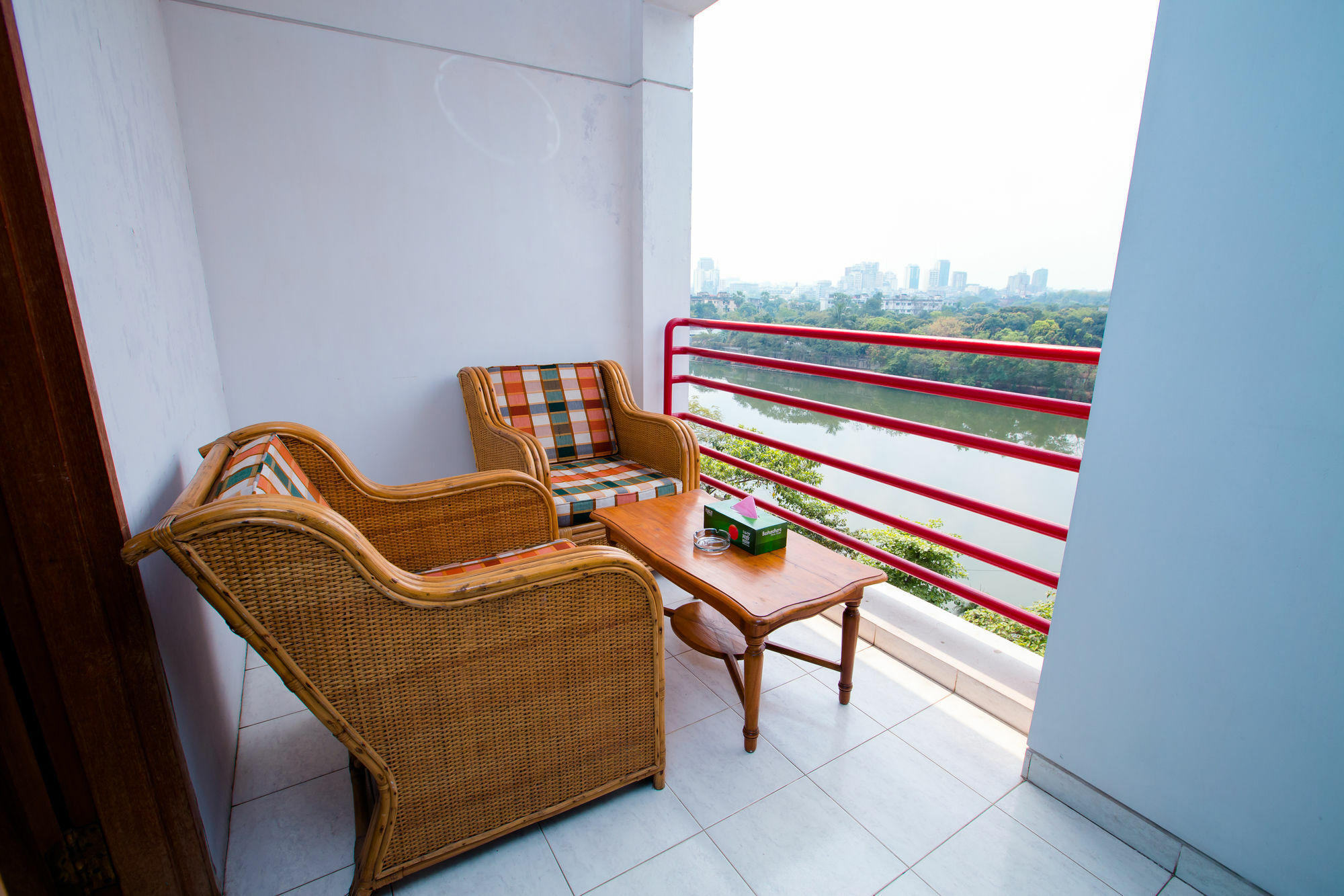 Hotel Golden Deer Dhaka Exteriör bild