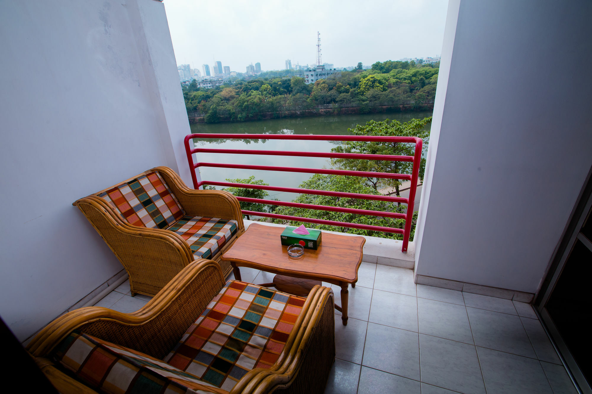 Hotel Golden Deer Dhaka Exteriör bild