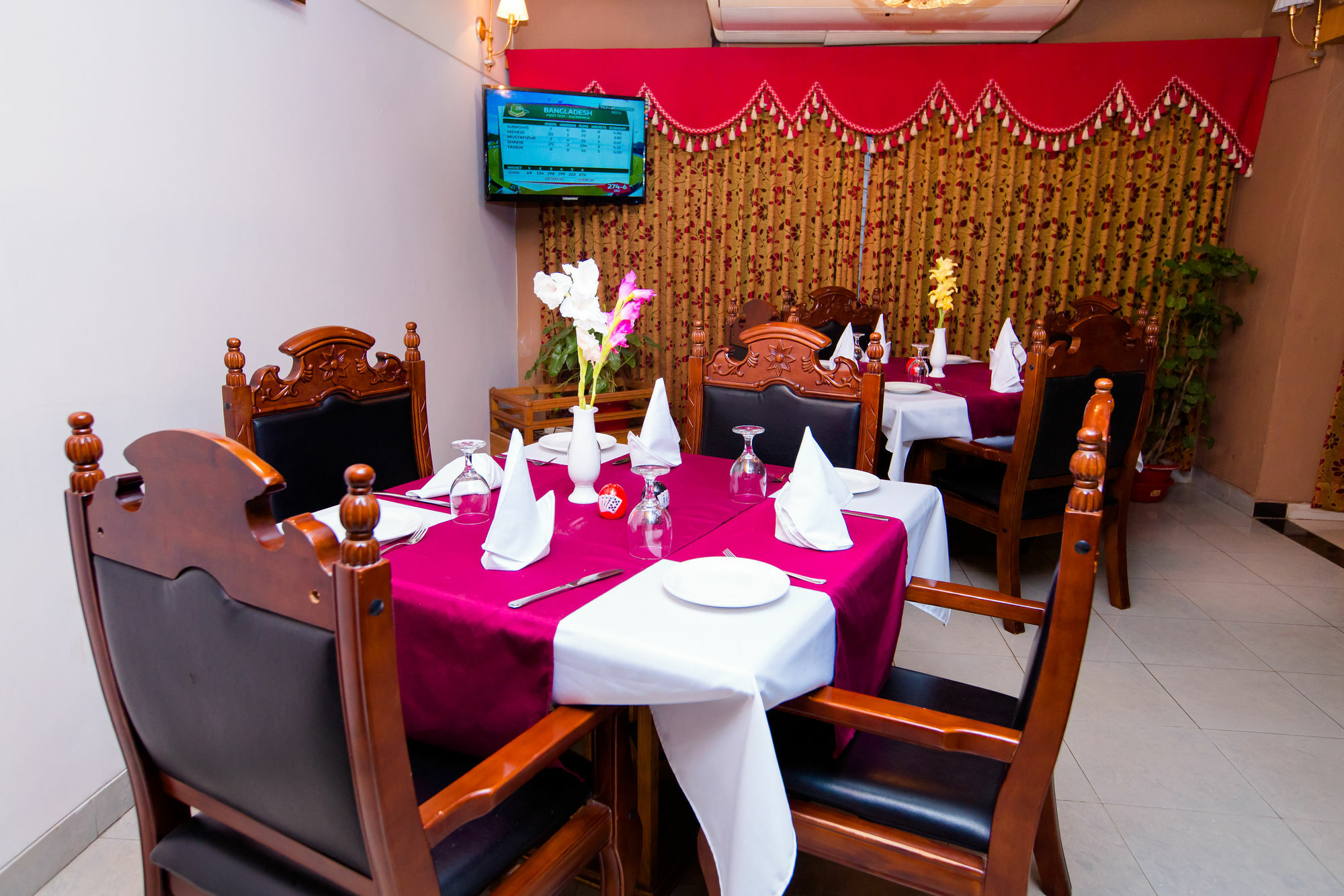 Hotel Golden Deer Dhaka Exteriör bild