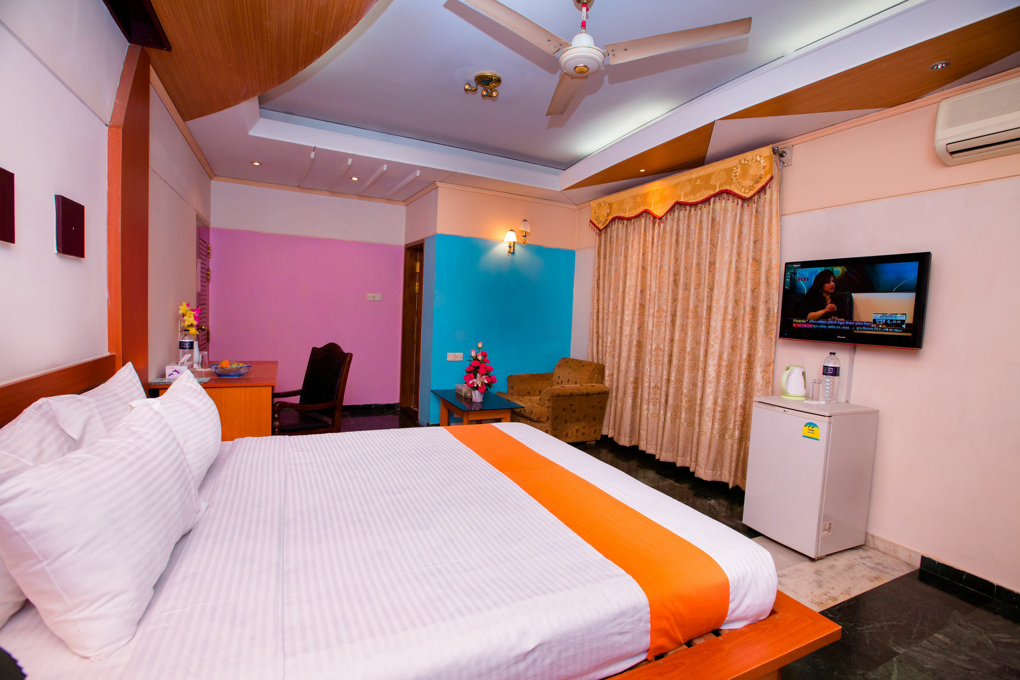 Hotel Golden Deer Dhaka Exteriör bild