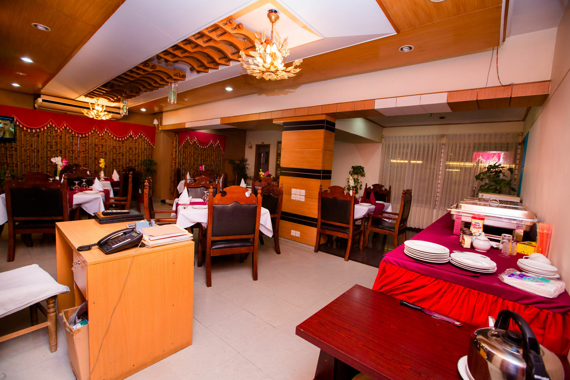 Hotel Golden Deer Dhaka Exteriör bild